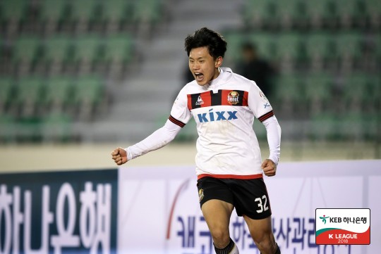 72229b3af18a9756e51341c690b2e361_1544145721_5372.jpg 72229b3af18a9756e51341c690b2e361_1544145721_5372.jpg